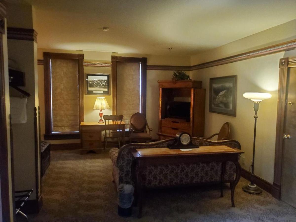 Historic Bullock Hotel Deadwood Bagian luar foto